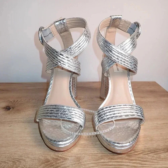 ANTONIO MELANI Shoes - BRAND NEW Antonio Melani snakeskin heels size 8.5